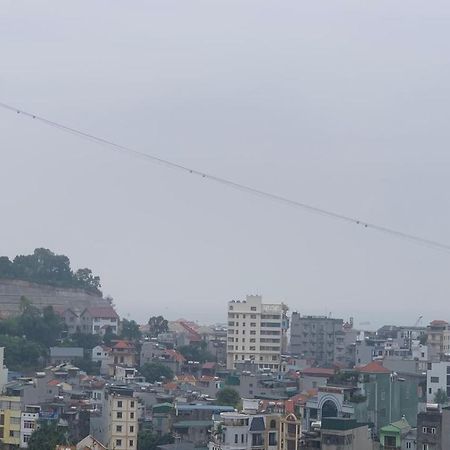 ホテル Nha Nghi Thanh Tam ハロン エクステリア 写真