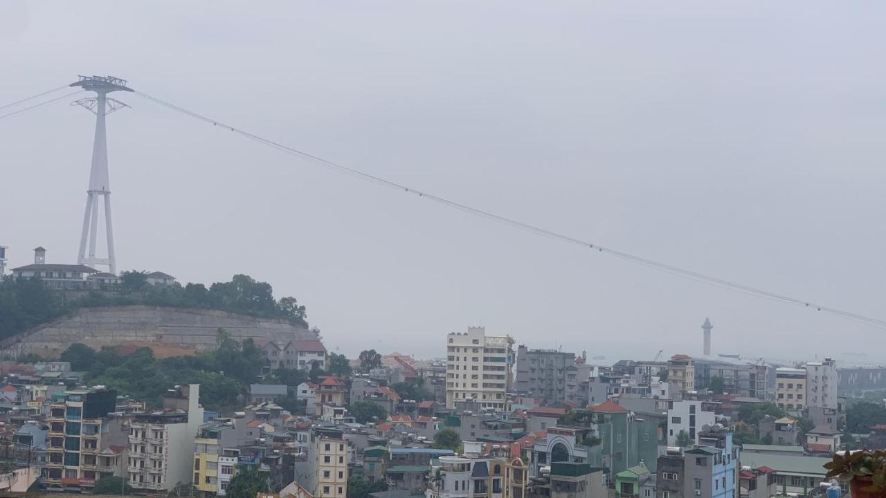 ホテル Nha Nghi Thanh Tam ハロン エクステリア 写真